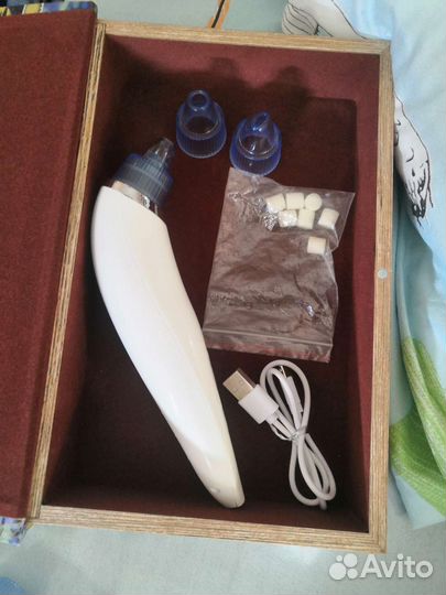 Вакуумный очиститель пор. Чистка лица