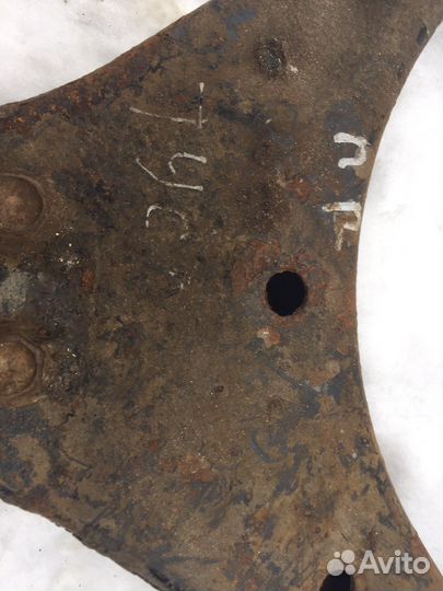 Рычаг передний правый Hyundai tucson