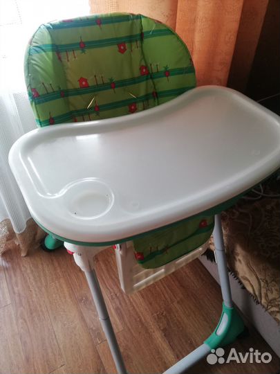 Столик для кормления ребенка