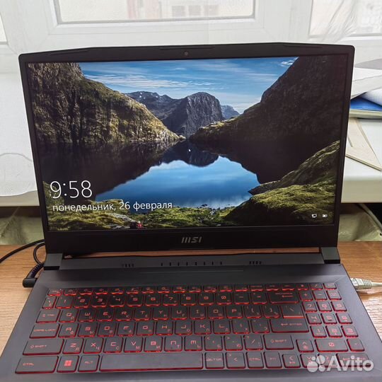 Игровой ноутбук MSI Bravo 15 B5DD-415XRU