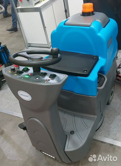 Сидячая поломоечная машина новая