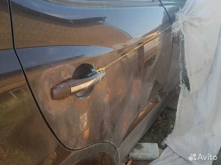 Двери и багажник на джили эмгранд х7. 4 двери