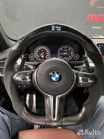Руль алькантара / карбон стиль М с дисплеем BMW
