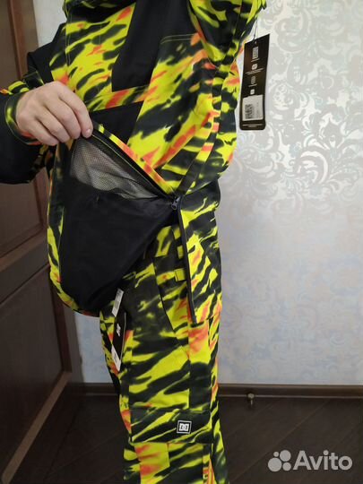 Сноубордический костюм новый DC Shoes, размер XL