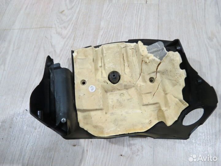 Кожух рулевой колонки Opel Astra H