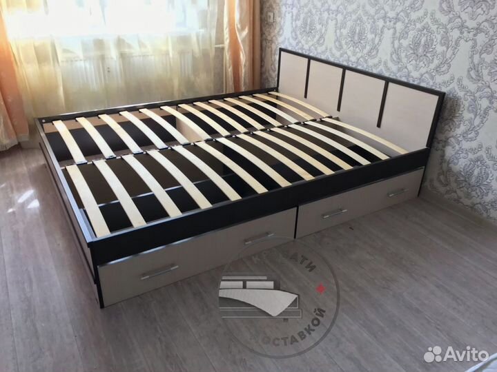 Кровать двуспальная