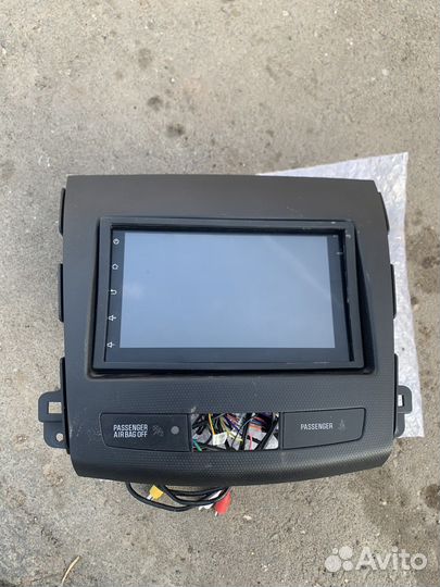 Магнитола с рамкой outlander xl