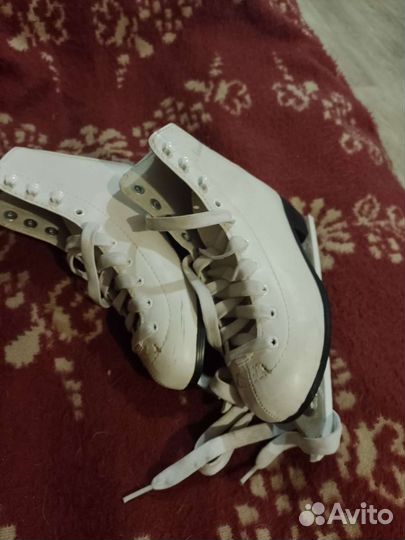 Детские коньки