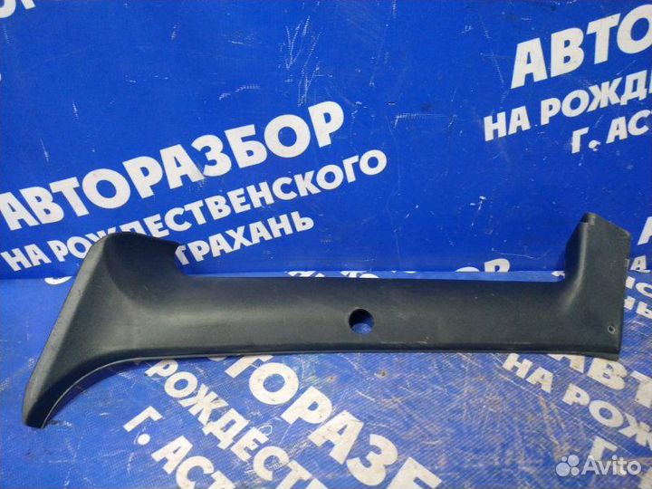 Обшивка задней стойки Ваз Лада 2111 универсал 2111