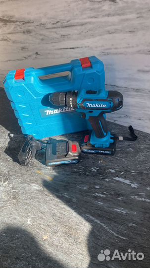 Аккумуляторный шуруповерт Makita 24 в