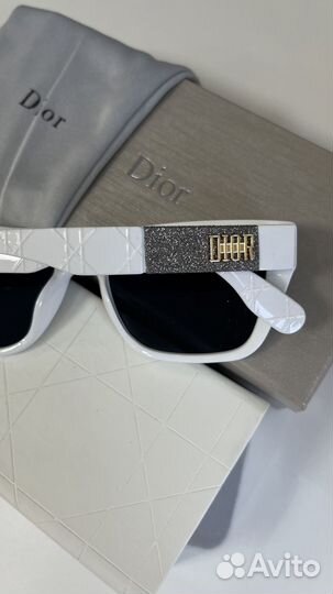 Солнцезащитные очки Dior