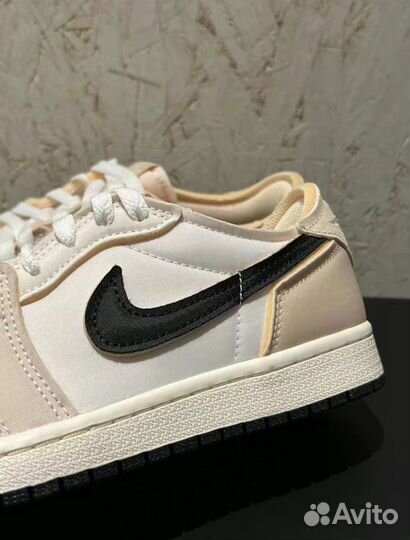 Nike Air Jordan 1 Low Оригинал