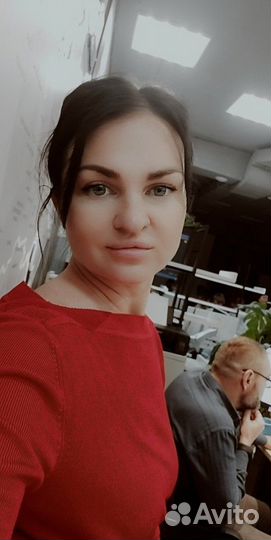 Курьер на корпоративном автомобиле