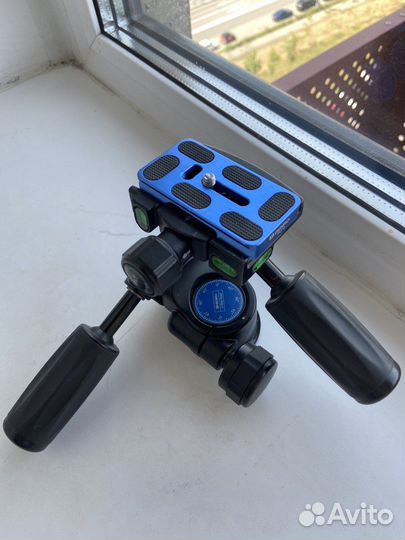 Штативная головка Benro hd2a