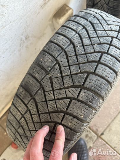 Pirelli Ice Zero 185/65 R15