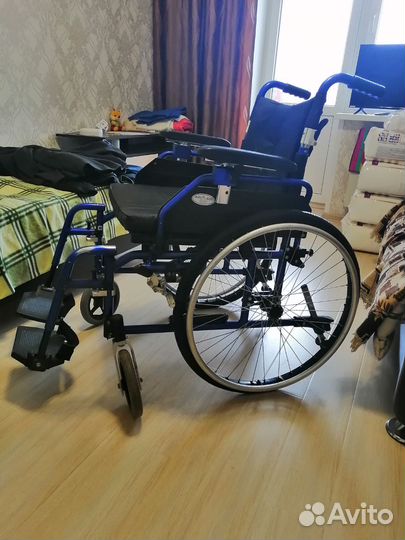 Инвалидная коляска