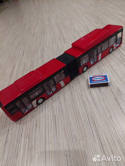 Игрушка автобус
