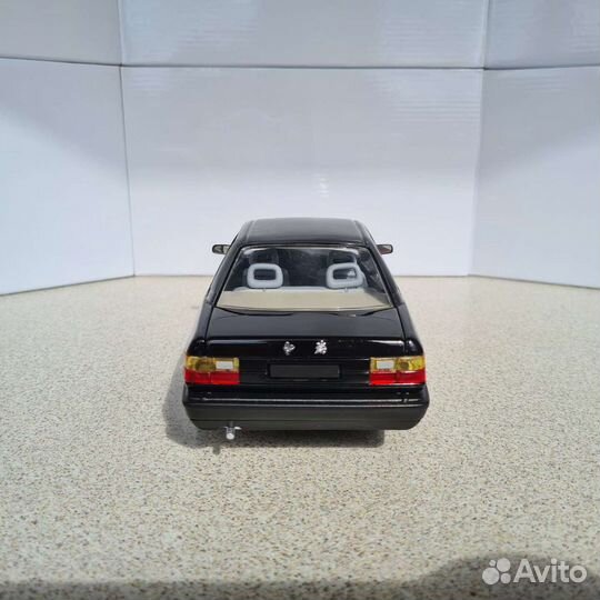 Audi Ауди 100 1:18