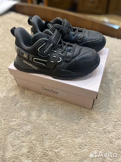 Кроссовки детские