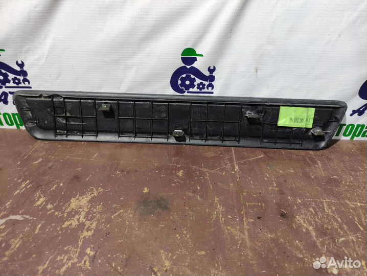 Накладка порога передняя правая KIA Sportage 3