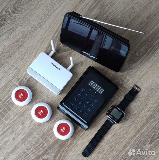 Кнопка вызова официанта с часами, табло, усилитель