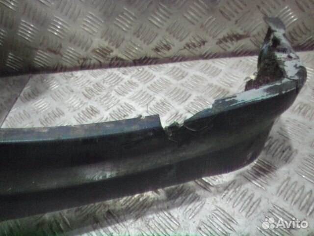 Крыло Megane 2 (03-09) пер R б\у с дефектом (арт. 7701477187)