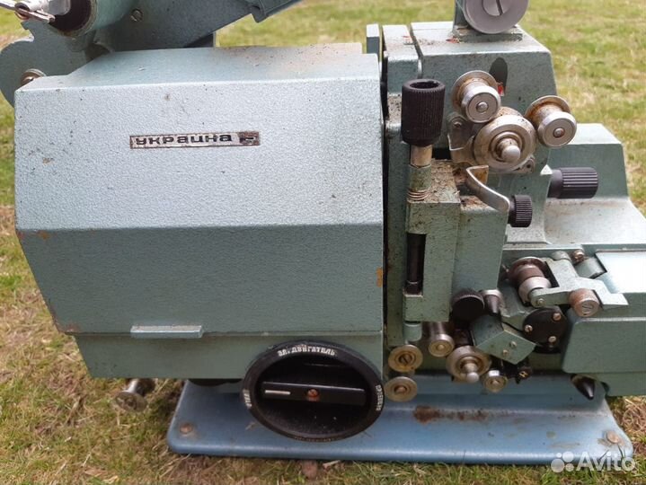 Кинопроектор Украина 5