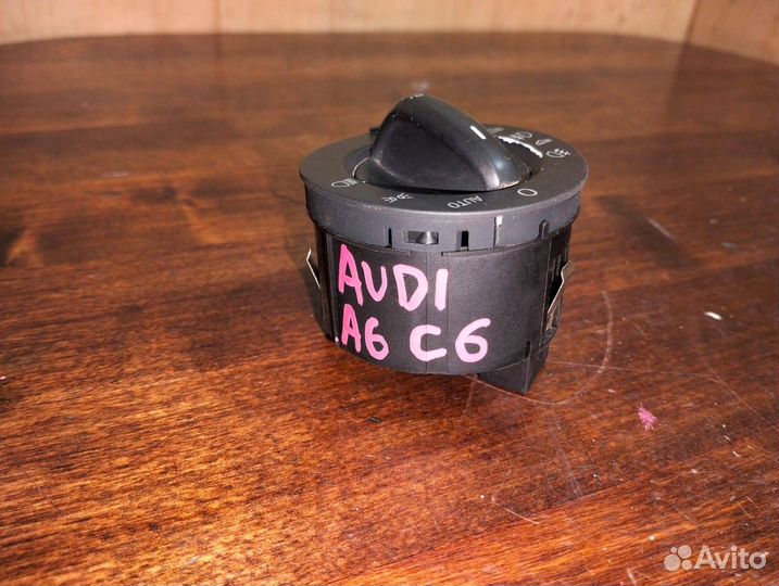 Блок управления светом Audi A6 C6 (ящик 08)