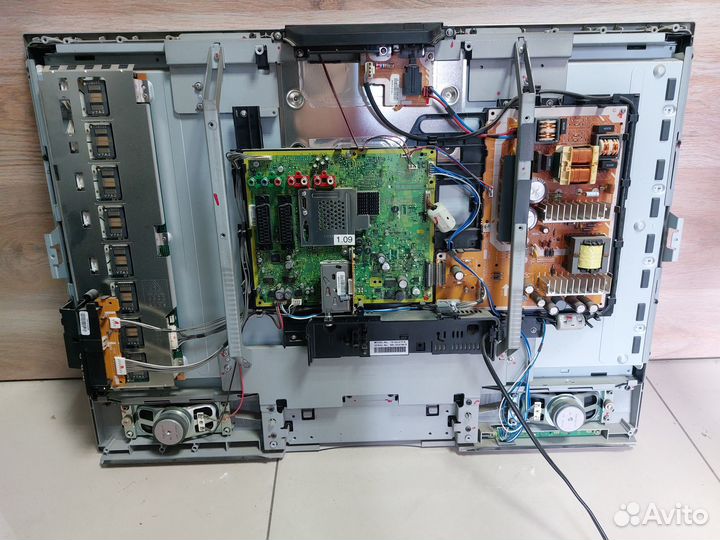 Телевизор Panasonic TX-32LE7F (По запчастям)