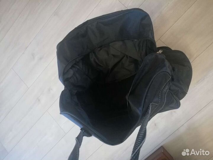 Сумка на колесиках