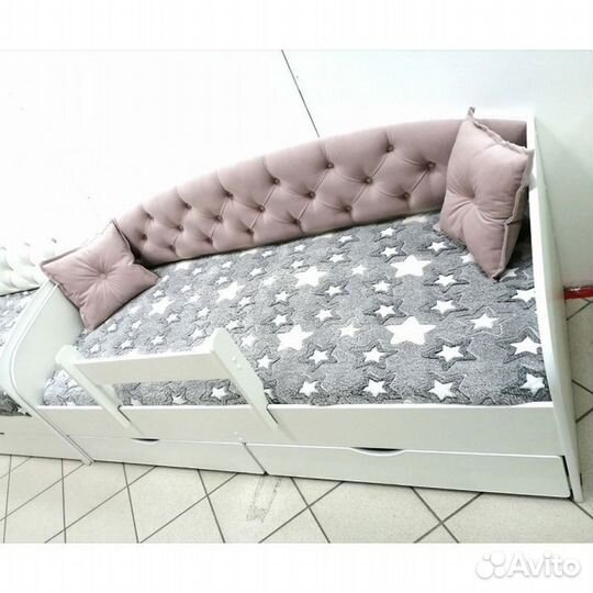 Кровать для малыша диван съёмный борт лдсп