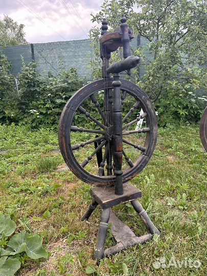 Прялка деревянная старинная