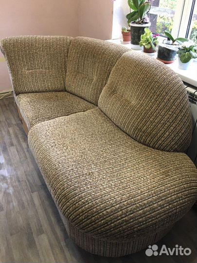 Диван угловой