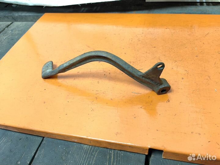 Педаль заднего тормоза Иж