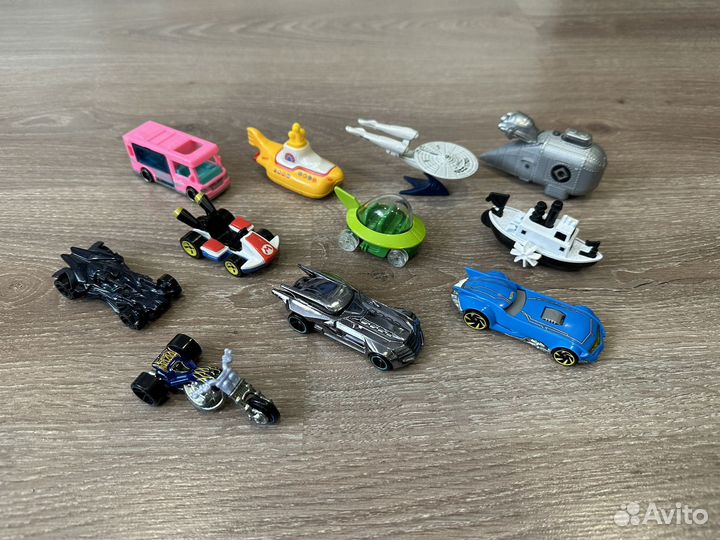 Hot wheels машинки