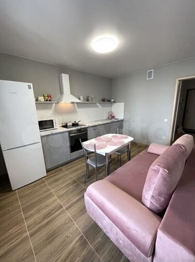 2-к. квартира, 49 м², 14/18 эт.