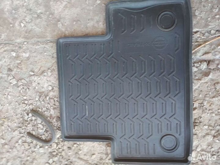 Коврики в nissan x-trail