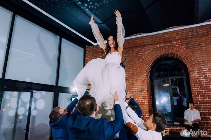 Ведущая на свадьбу Алёна Шутова