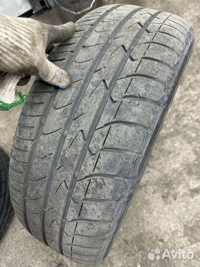 Toyo Tranpath MPZ 215/60 R16