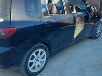 Mazda Demio 1.3 AT, 2004, битый, 254 000 км, с пробегом, цена 250 000 руб.