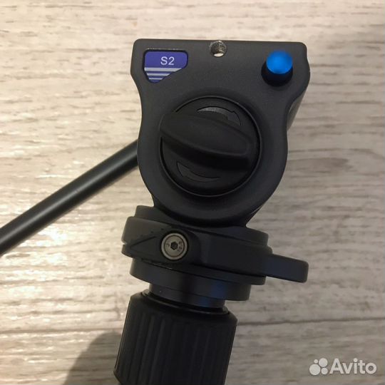 Штатив benro
