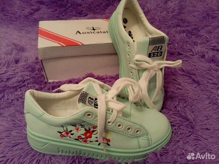 Кроссы на платформе 35 размер