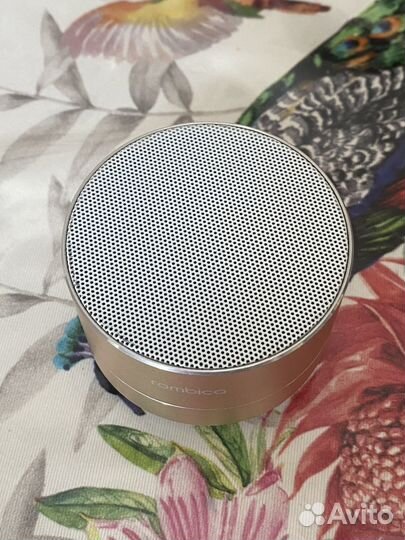 Блютуз колонка