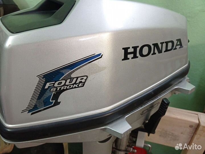 Лодочный мотор