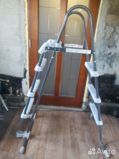 Лестница для бассейна intex