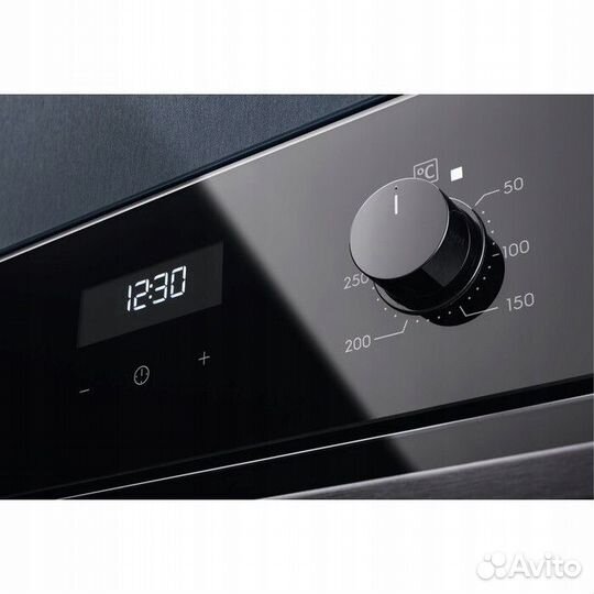 Электрический духовой шкаф Electrolux EOF5C50BZ