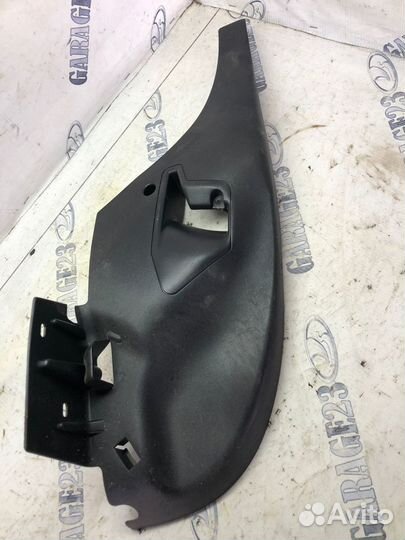 Накладка на торпедо левая нижняя Citroen Peugeot