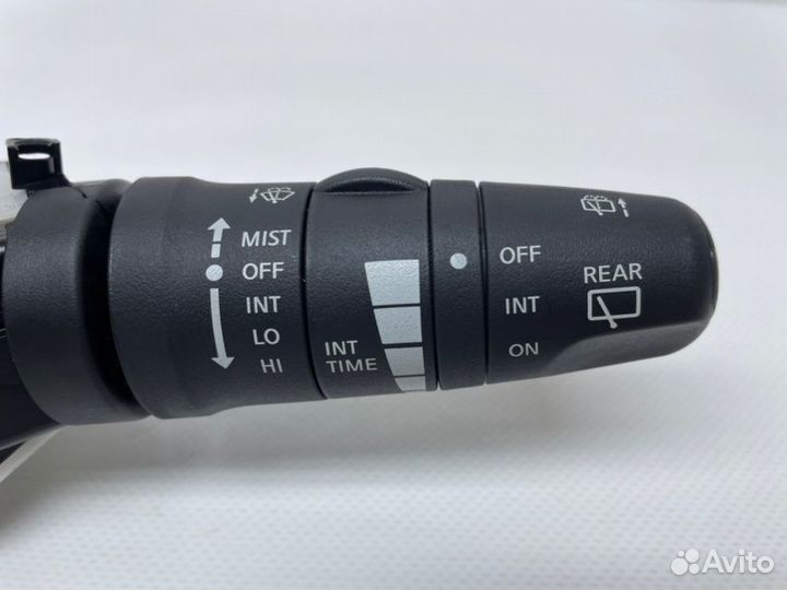 Подрулевой переключатель Infiniti Qx56 5.6 2010