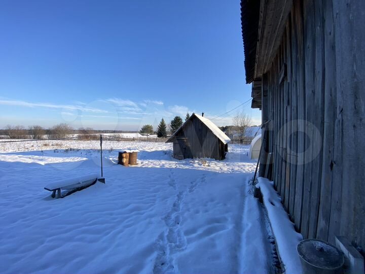 Дом 27 м² на участке 49 сот.