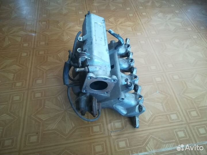 Впускной коллектор